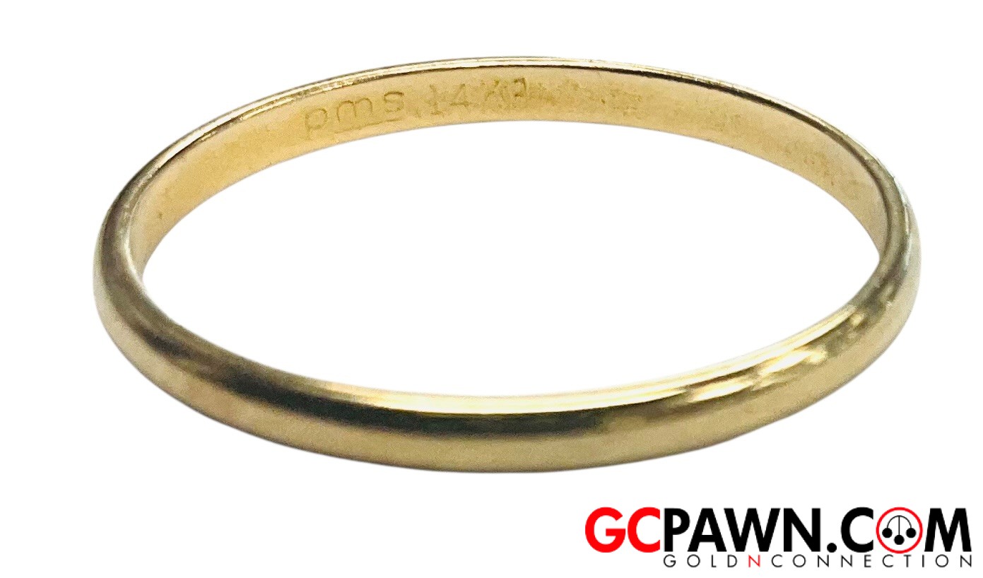 View product details for Women's Wedding band 14kt Yellow Gold 