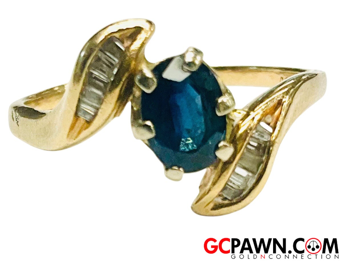 View product details for Women's Cluster ring 14kt Yellow Gold 