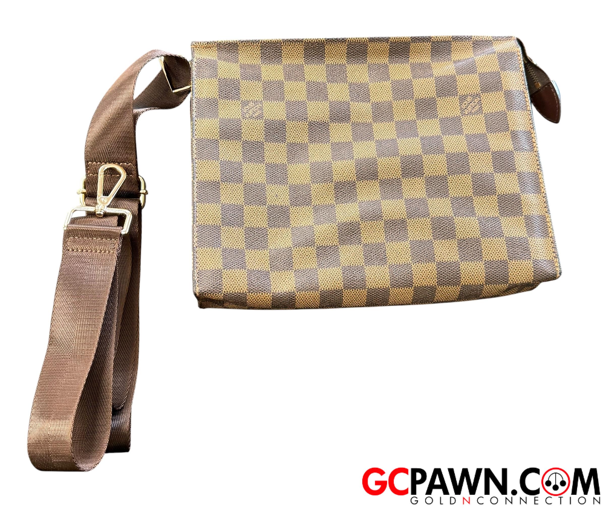 Louis Vuitton - Poche Toilette 26 Damier Ebene