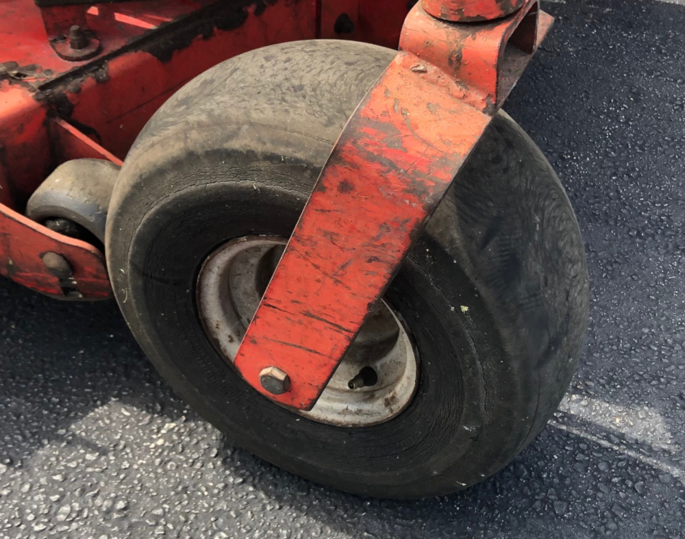 Gravely Riding lawnmower 992018