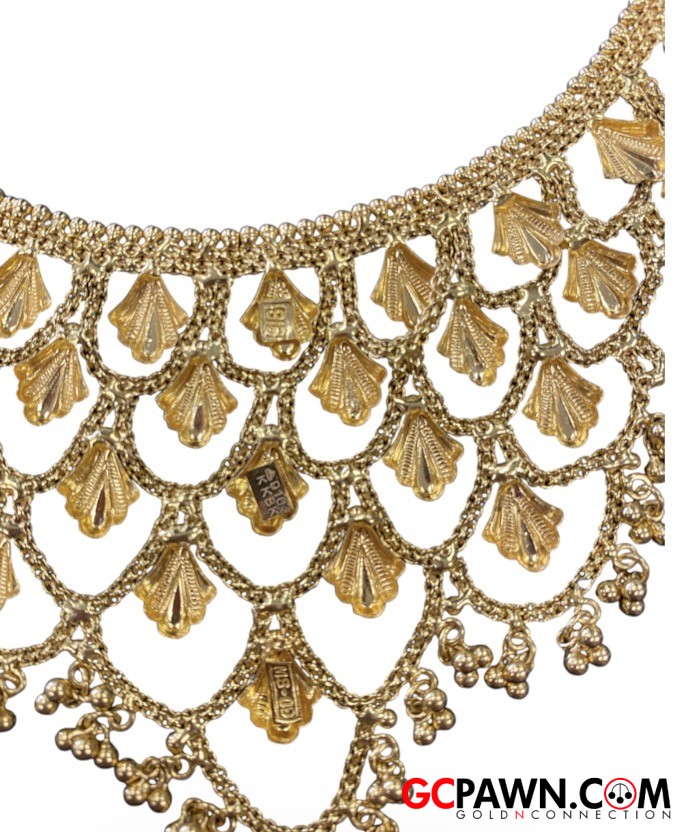 India Women's Necklace 22kt Yellow Gold 
