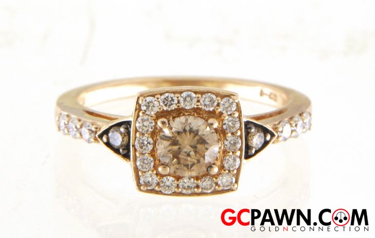 View product details for Women's Cluster ring 14kt Yellow Gold 