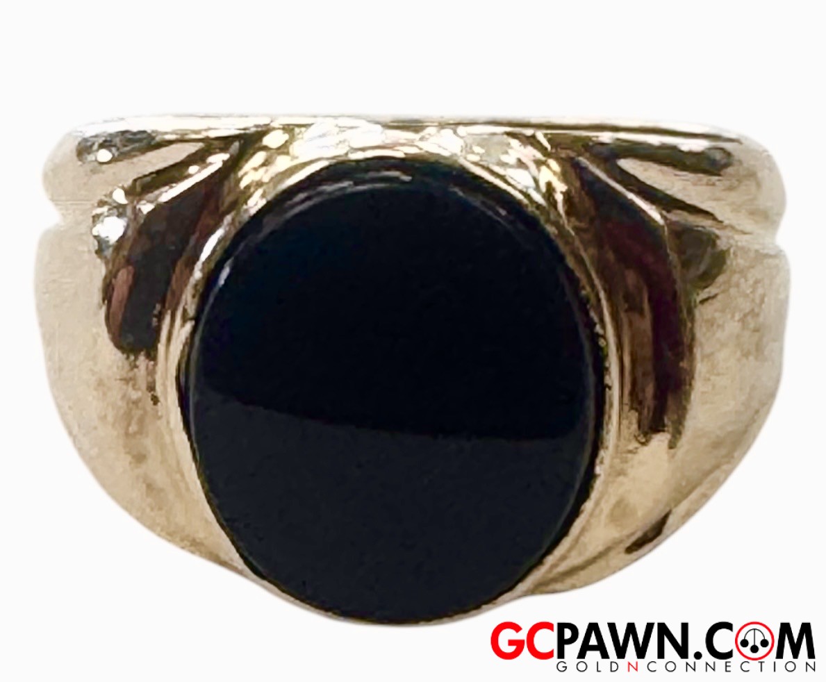 View product details for Men's Solitaire ring 14kt Yellow Gold 