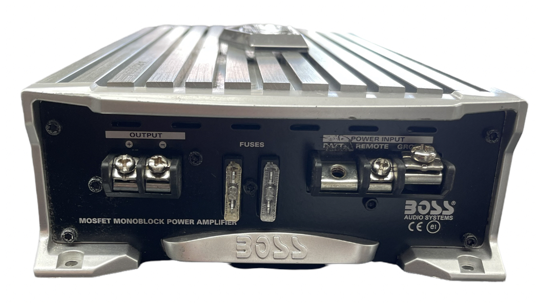 Boss Power Amplifier AR2000M