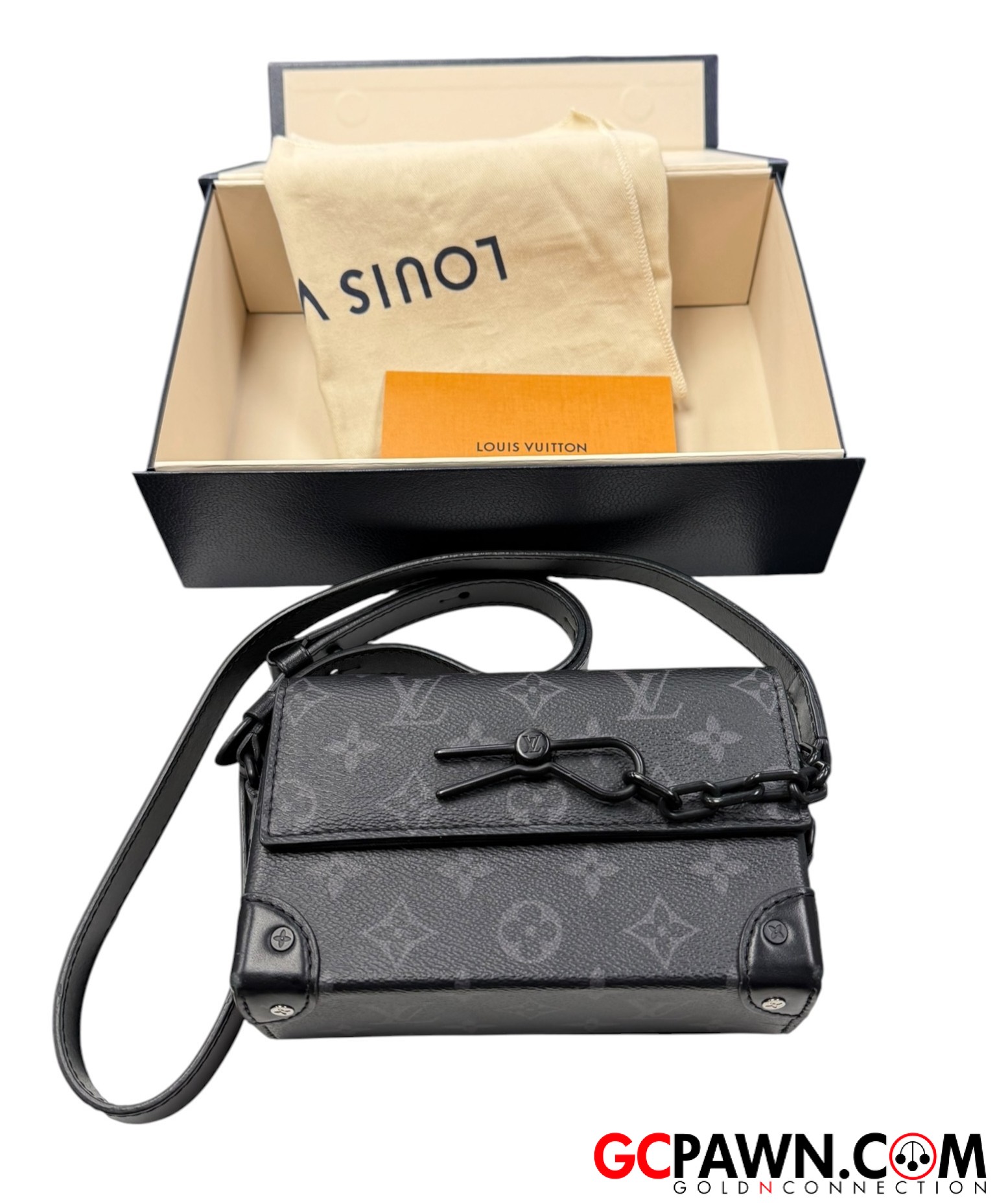 View product details for Louis Vuitton - Purse - Steamer Wearable Wallet
