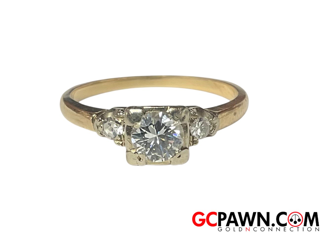 View product details for Women's Cluster ring 14kt Yellow Gold 