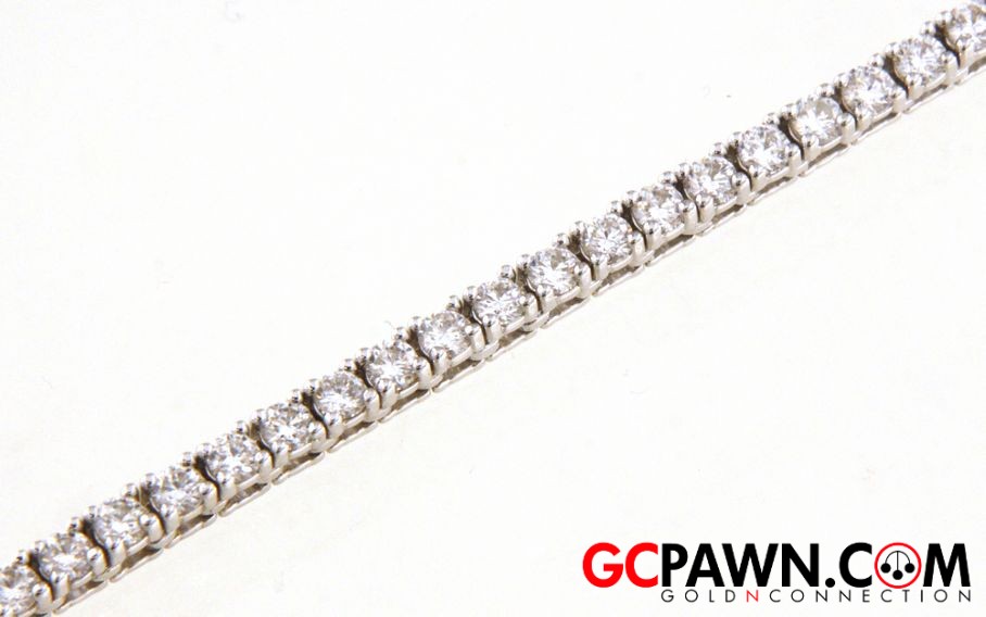 View product details for Women's Necklace 14kt White Gold 