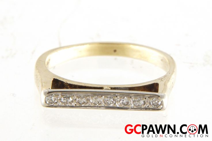 View product details for Unisex Fashion Ring 14kt Yellow Gold 