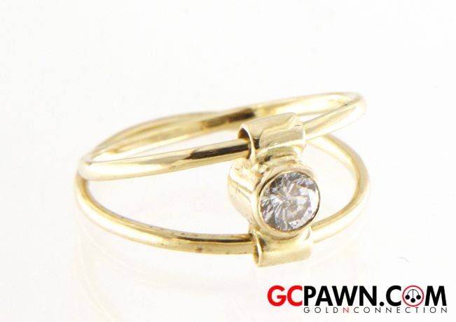 View product details for Reversible Women's Solitaire ring 14kt Yellow Gold 